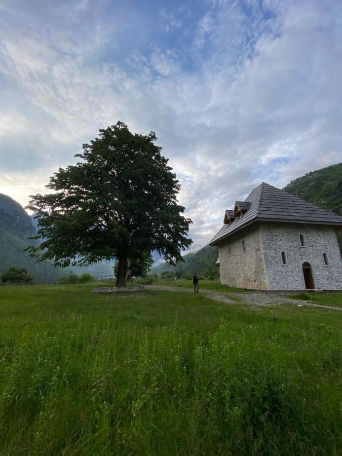 Hotel Bujtina Carku Theth Exteriér fotografie