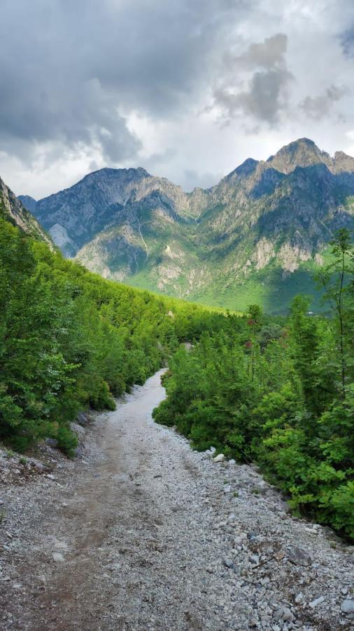 Hotel Bujtina Carku Theth Exteriér fotografie