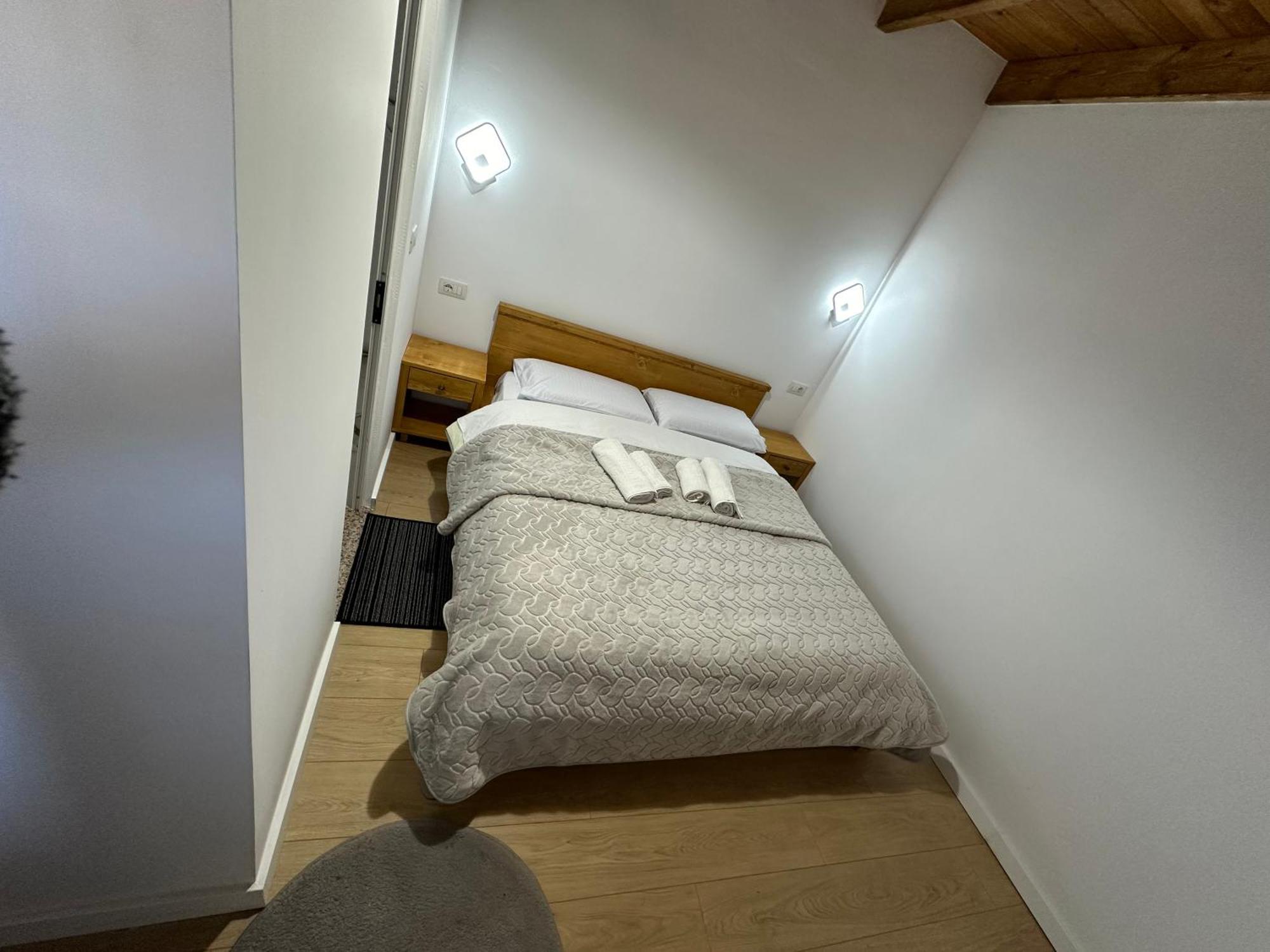 Hotel Bujtina Carku Theth Exteriér fotografie