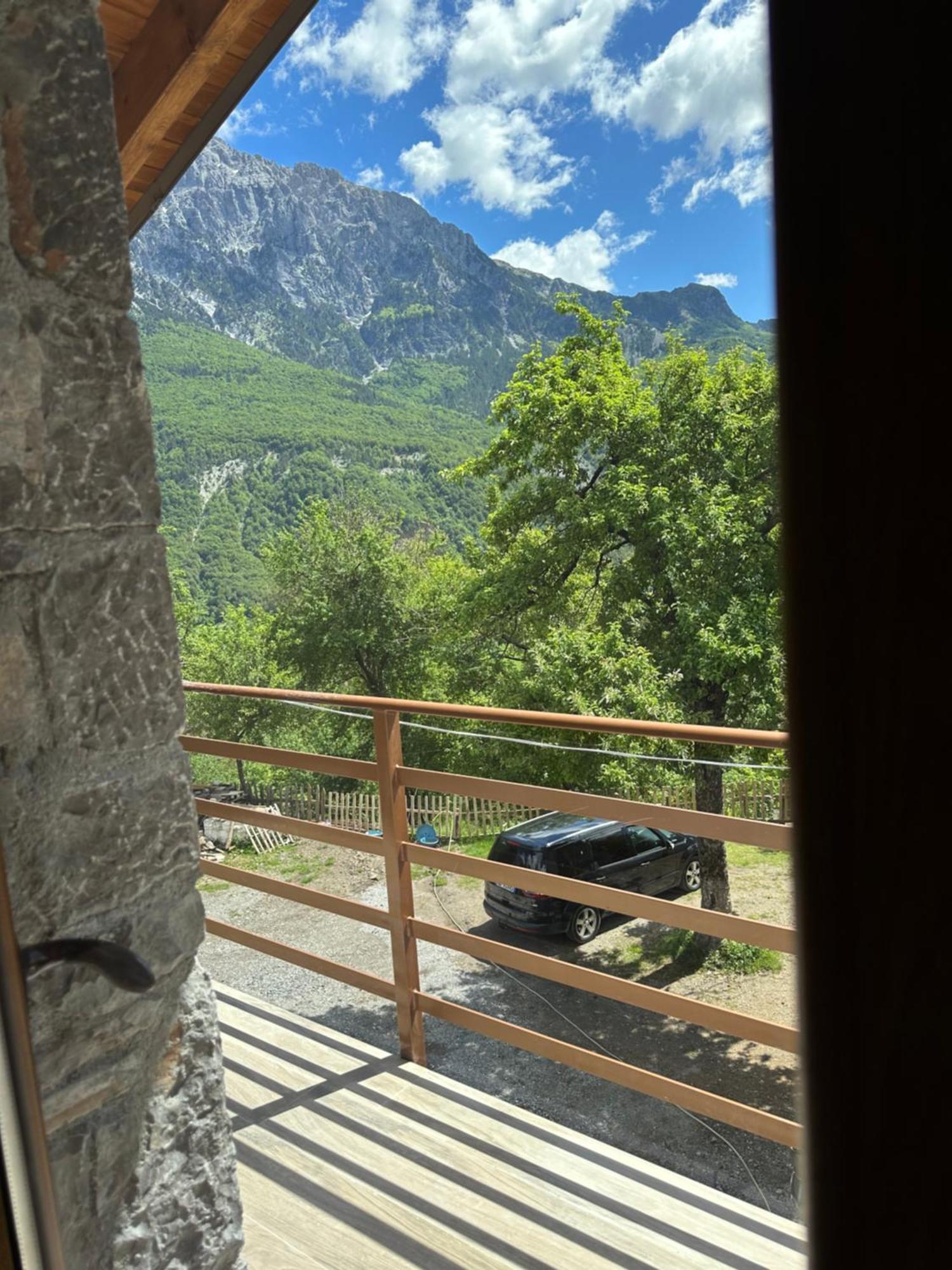 Hotel Bujtina Carku Theth Exteriér fotografie