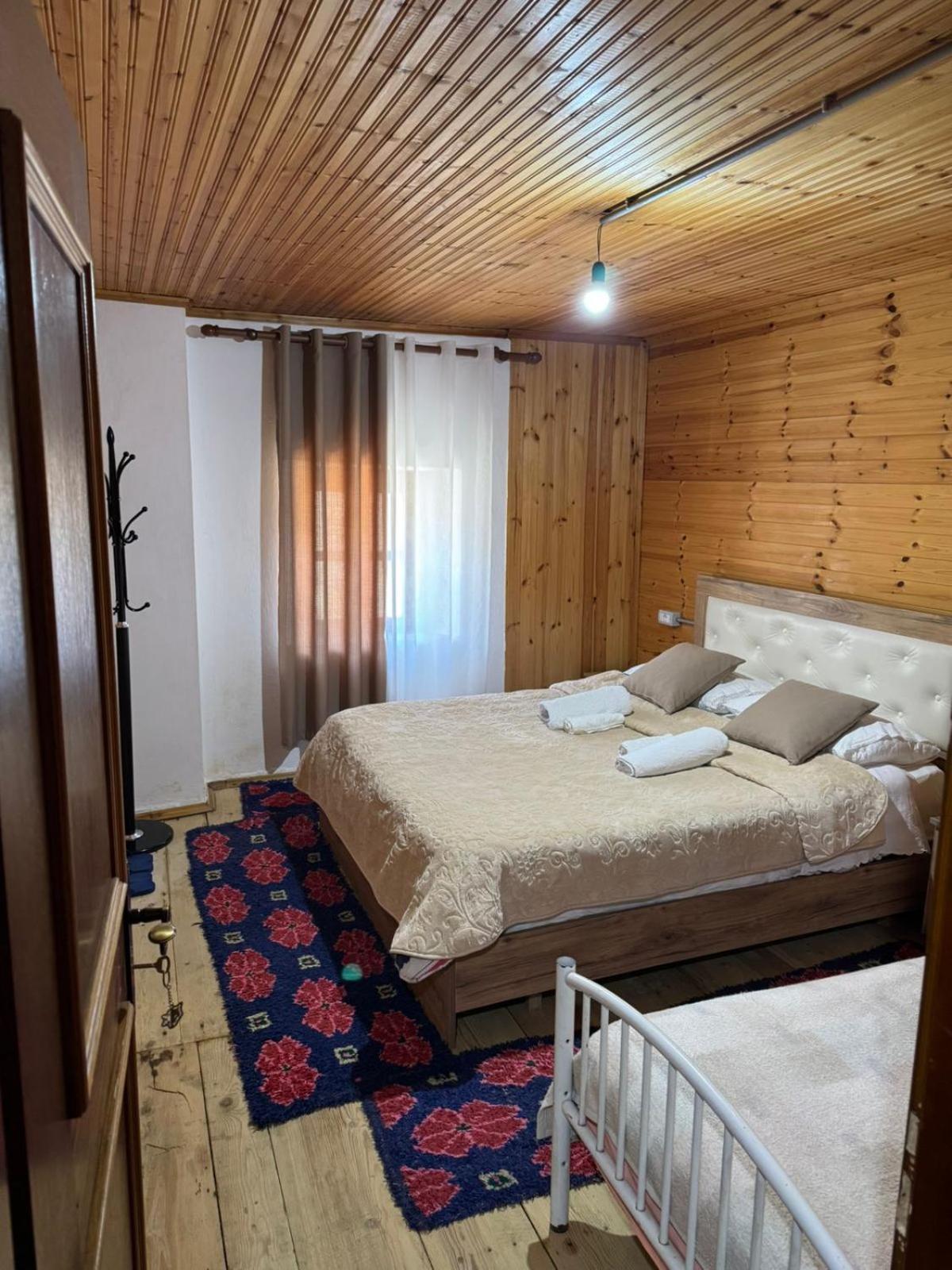 Hotel Bujtina Carku Theth Exteriér fotografie