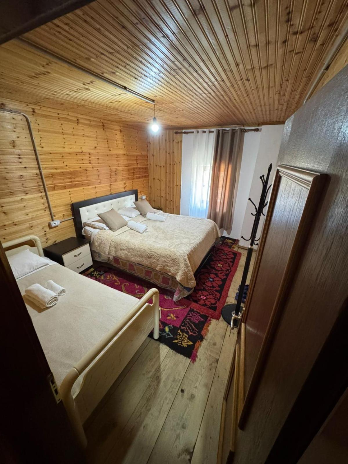 Hotel Bujtina Carku Theth Exteriér fotografie